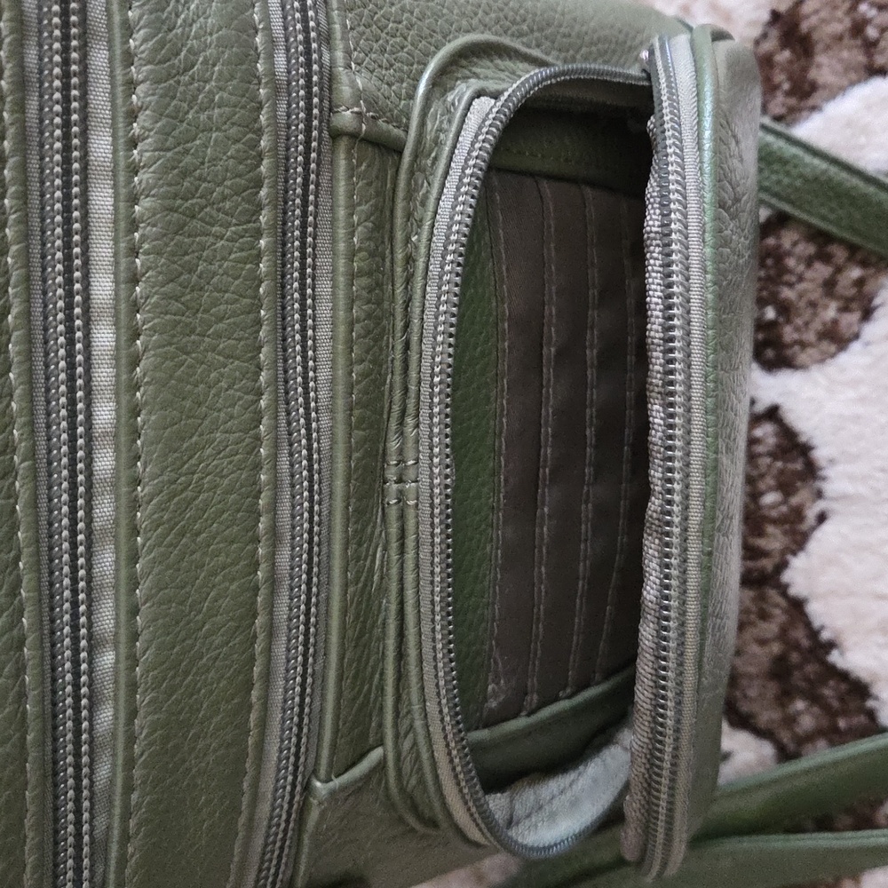 Green Leather Crossbody Bag - Picture 8 of 8